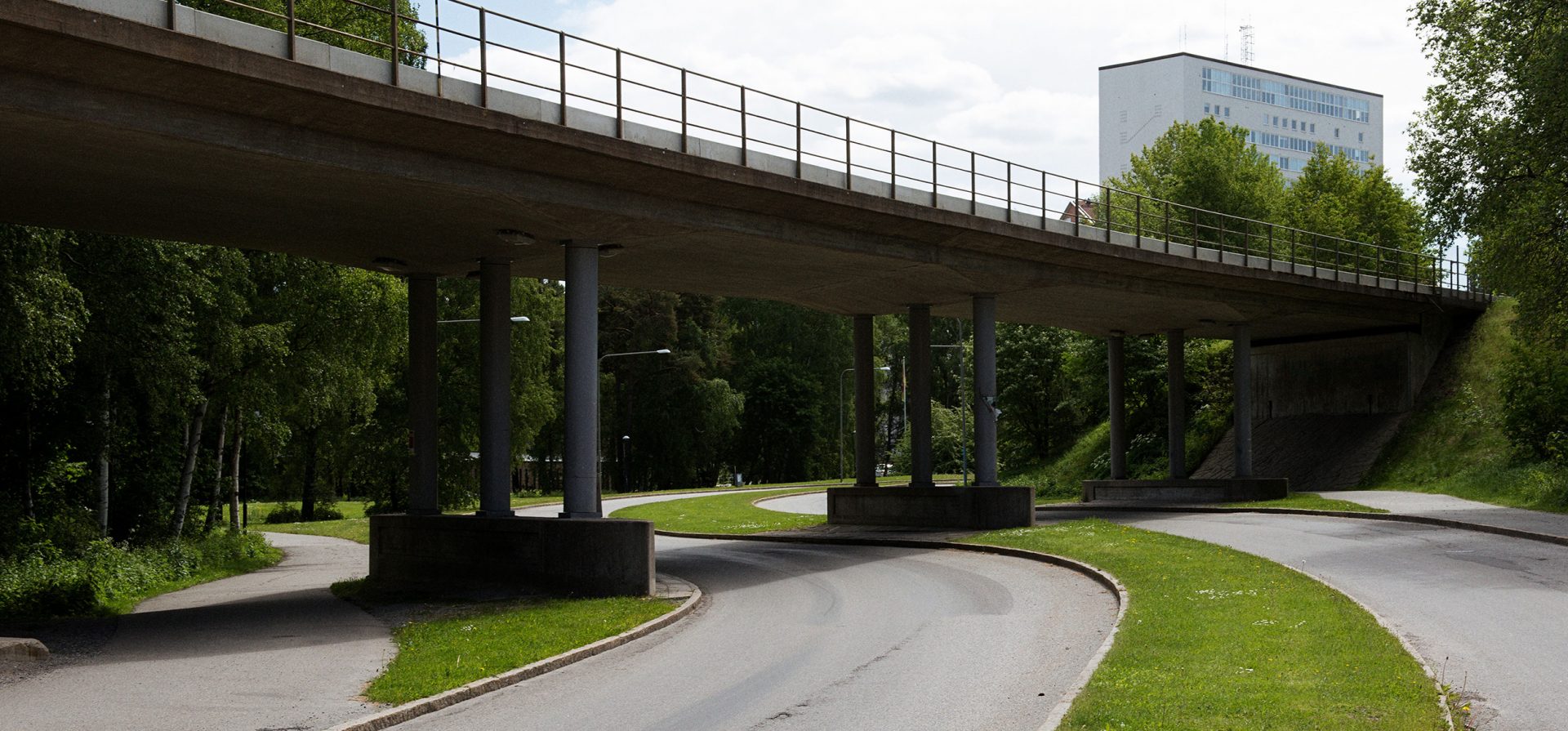 Our studio is 15 minutes from downtown Stockholm, at the edge of the woods in beautiful Björkhagen.